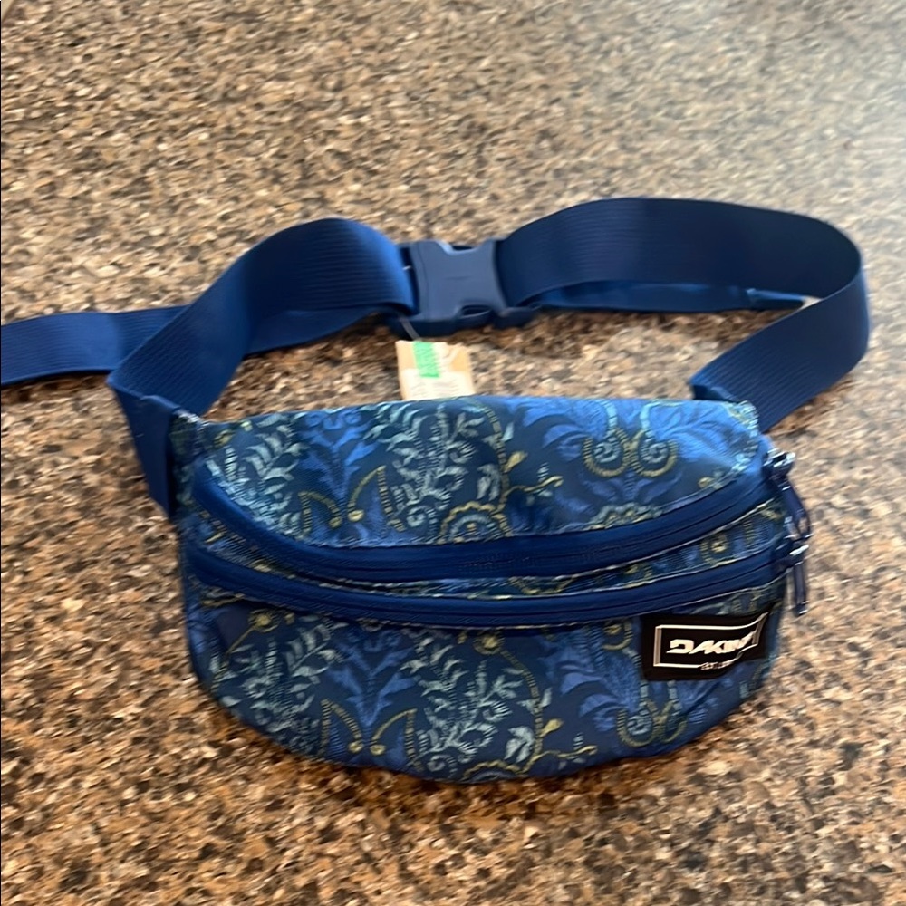 Dakine Blue Patterned Waist Bag